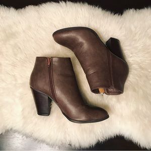 •City Classified Brown Ankle Boots